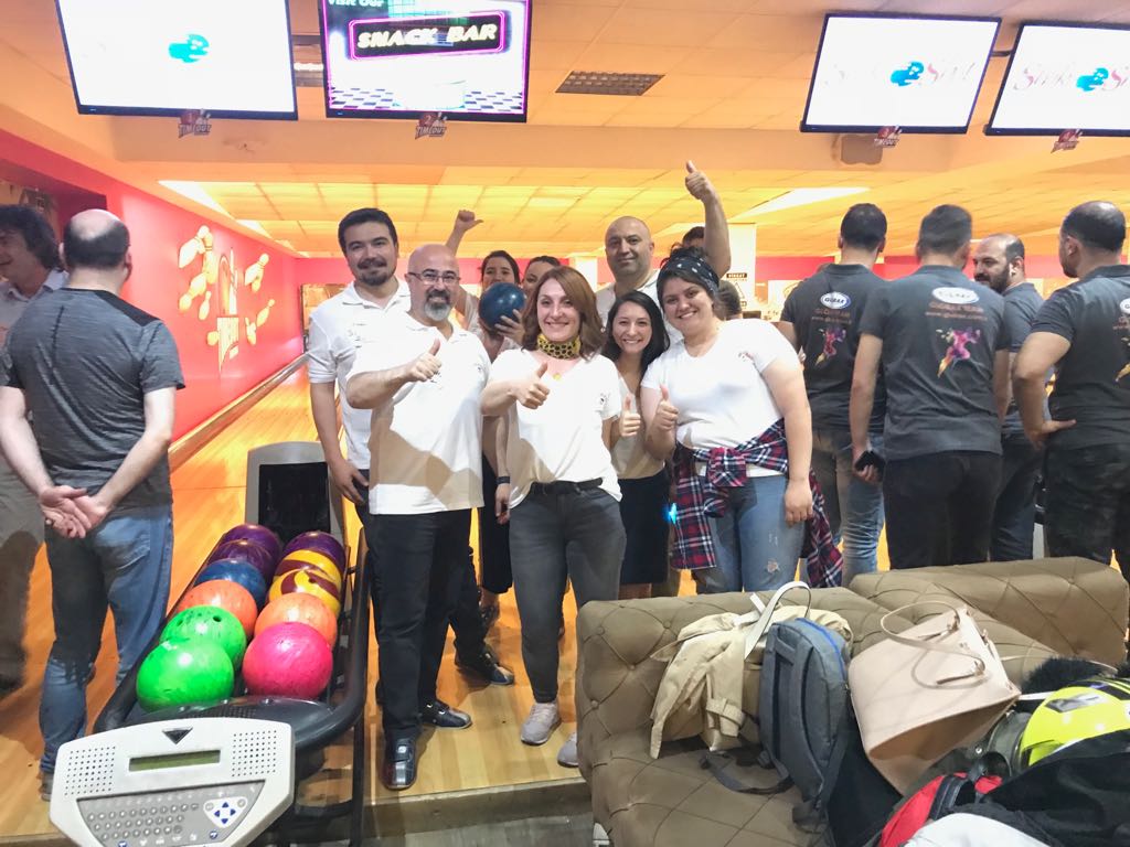 M2S_official's tweet photo. La CasA de CLOUD 👊 @degisimeilkadim  ekibi. #bthaberbowling #BThaber https://t.co/m5yStMAD8M