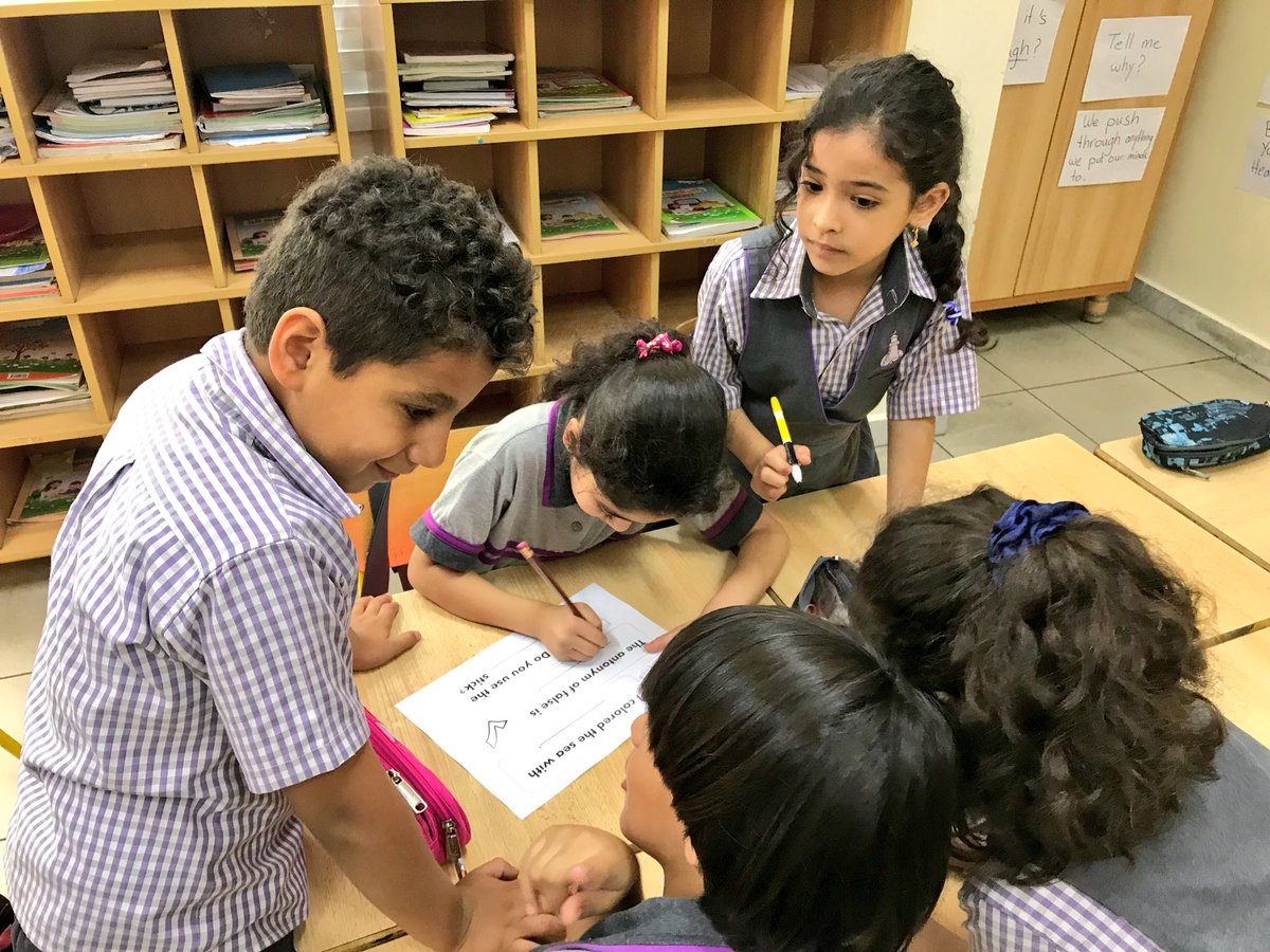 KobrosliFarah's tweet photo. Remember, teamwork starts by building trust; and the only way to do that is by overcoming our need for invulnerability. #ShortAndLongVowelU #GroupWorkActivity #GradeTwoLearners @DawhaHighSchool https://t.co/r5rSD4bsBS