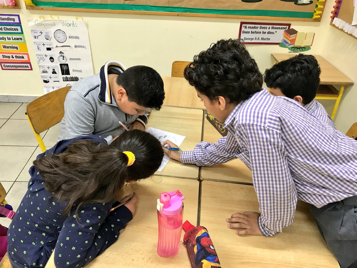 KobrosliFarah's tweet photo. Remember, teamwork starts by building trust; and the only way to do that is by overcoming our need for invulnerability. #ShortAndLongVowelU #GroupWorkActivity #GradeTwoLearners @DawhaHighSchool https://t.co/r5rSD4bsBS