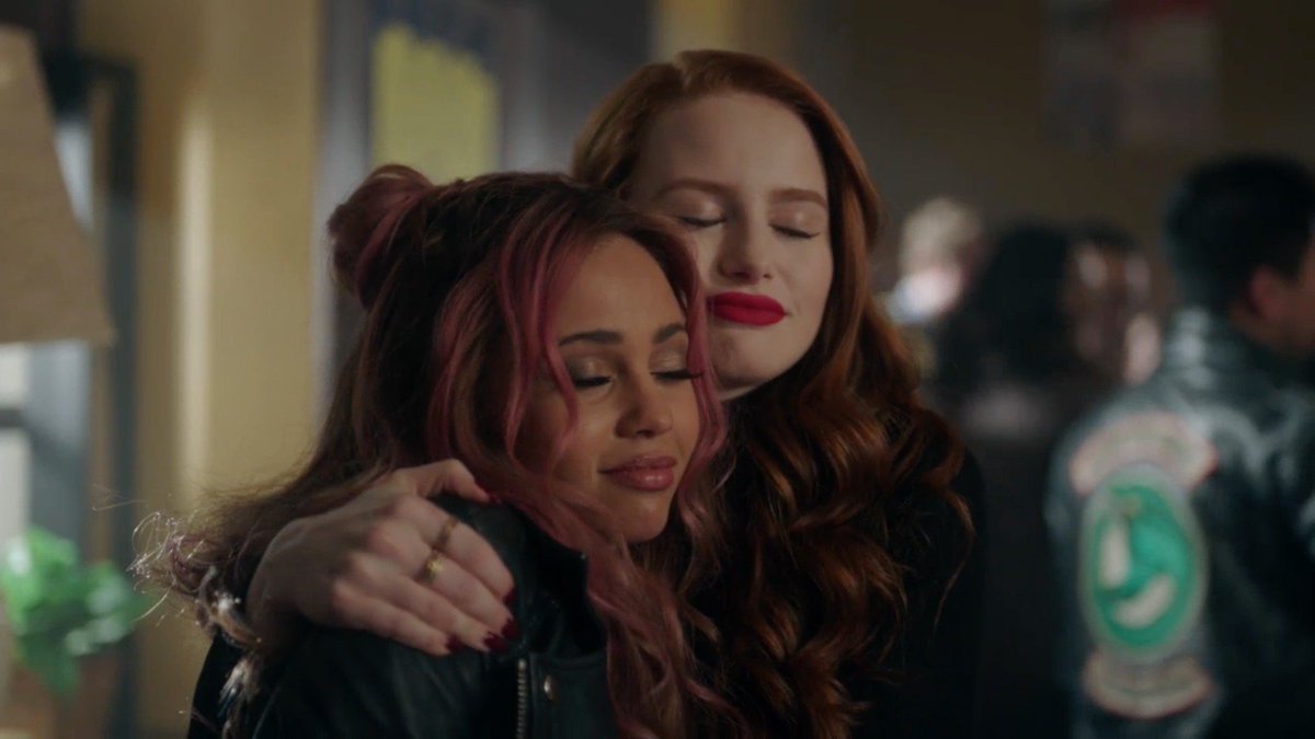 RiverdaleLATAM's tweet image. 📸| Nuevos Still promocionales de #Choni en el 2x22 final de temporada de #Riverdale