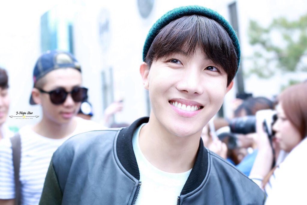 monimonrm's tweet image. [!!!!] แจกไฟล์ภาพคุณพี่เจโฮปบ้าน @/jhopestar [2013~2015] ตอนนี้บ้านปิดไปแล้ว HD ทุกรูป ไฟล์ภาพเดี๋ยวจะแปะในเมนชั่นนะคะ❤️❤️👇🏻👇🏻 
@BTS_twt #iVoteBTSBBMAs