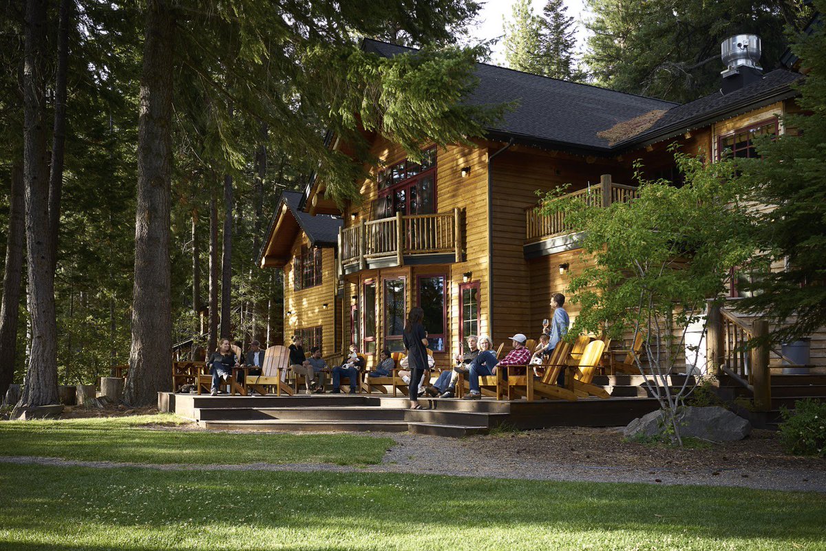 BREWPUBLIC's tweet photo. The @SuttleLodge will host weekly Wednesday Brewery Cookouts and Thursday Winery Pop-Ups featuring Oregon producers during the summer of  2018. Details: https://t.co/TFCtmPmsKd #suttlelake #suttlelodge #oregonbeer https://t.co/gaTA4rhtOn