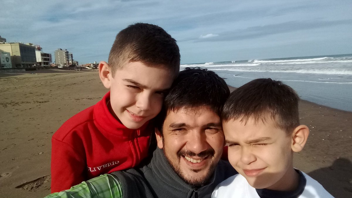 Casi 40 años después se repite Monte Hermoso, ésta vez no es co mi papá, es con mis peques! #estésdondeestés