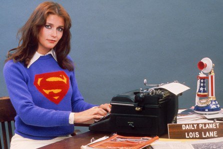 dimpledilly's tweet photo. Margot Kidder, actress best known for 'Superman' movies, dead at 69. Kidder appeared with many of Hollywood’s leading men during her 50-year career, including Robert Redford and James Garner and was known for her performance in The Amityville Horror film. https://t.co/9BbYgpqiX1