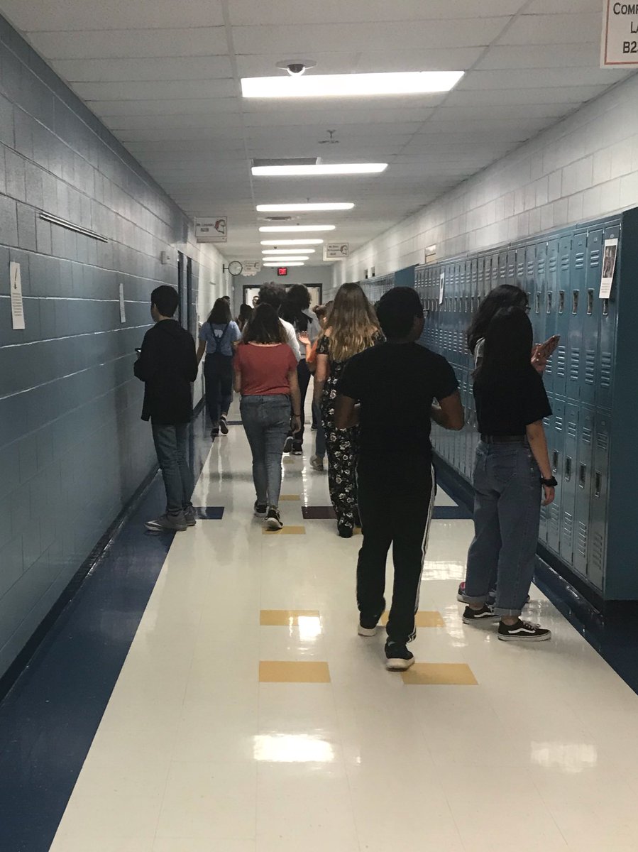 WHAPHiggins's tweet photo. Only 3 days left to review! Period 4 digital scavenger hunt in action 🌍@BrandeisSoc @MathPatty @bettina_melton @NISDBrandeis https://t.co/h68hA1ENjP