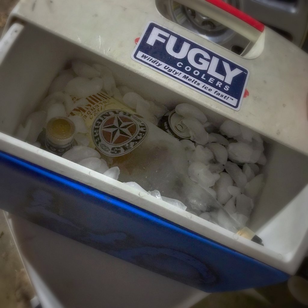 Reply with the last time you had a drink of #whiskey! 🥃
📸 : fuglycoolers