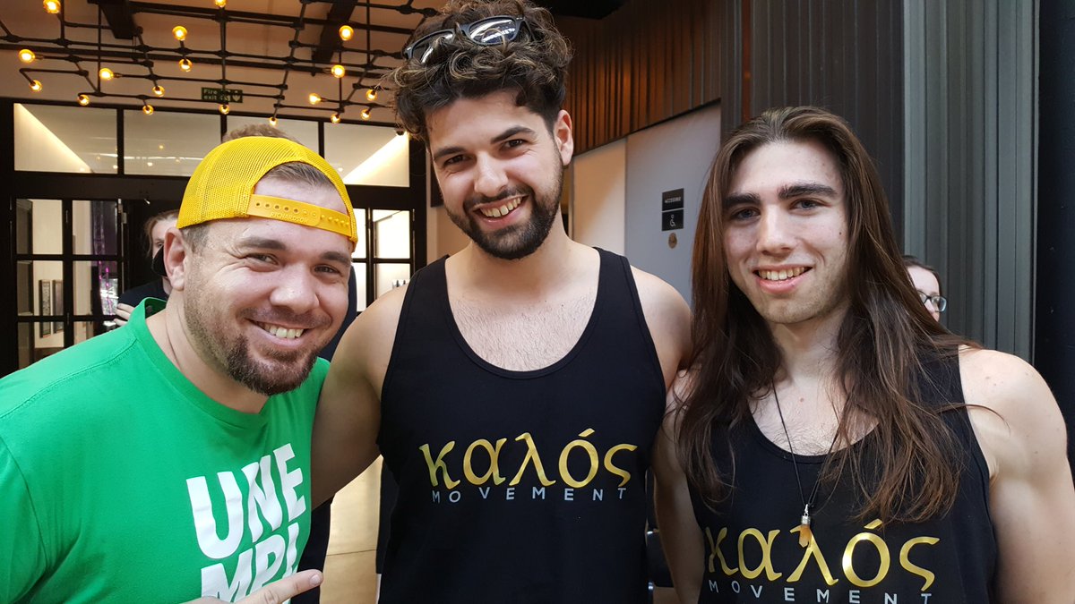 MRose_Marketing's tweet image. Thank you @KalosMovement &amp;amp; @iSocialFanz for letting me interrupt your chat - but the photo was worth. 

Meeting such lovely people today at #NewcastleStartupWeek has been genuinely, genuinely inspiring. Even for a 6yrs in biz oldie like me!