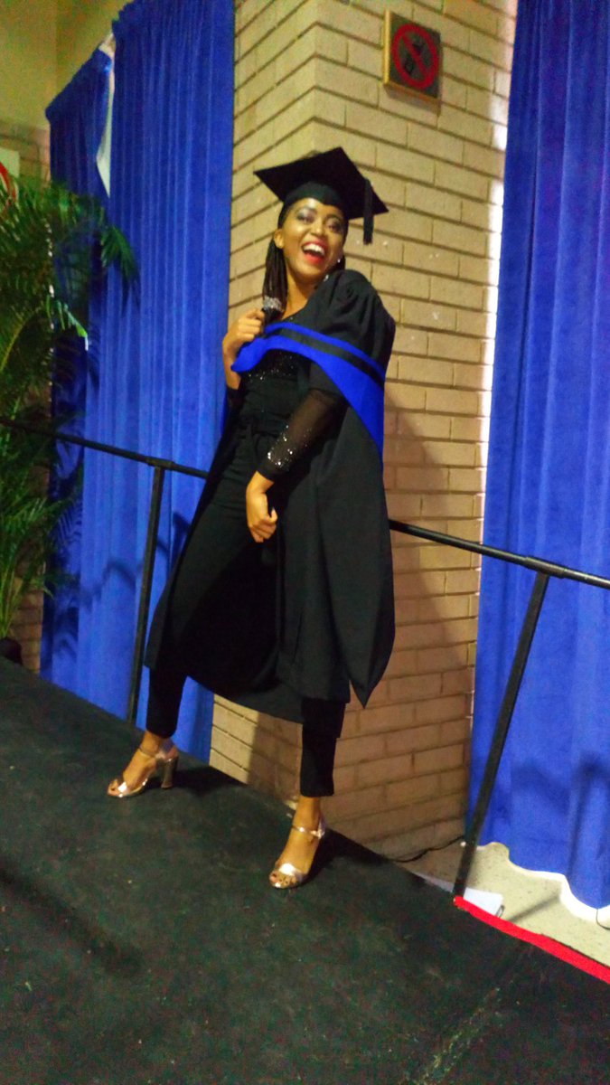 _Nolo__'s tweet photo. Graduation day
#tutgraduation
#graduation2018 https://t.co/taKkEoCdTN