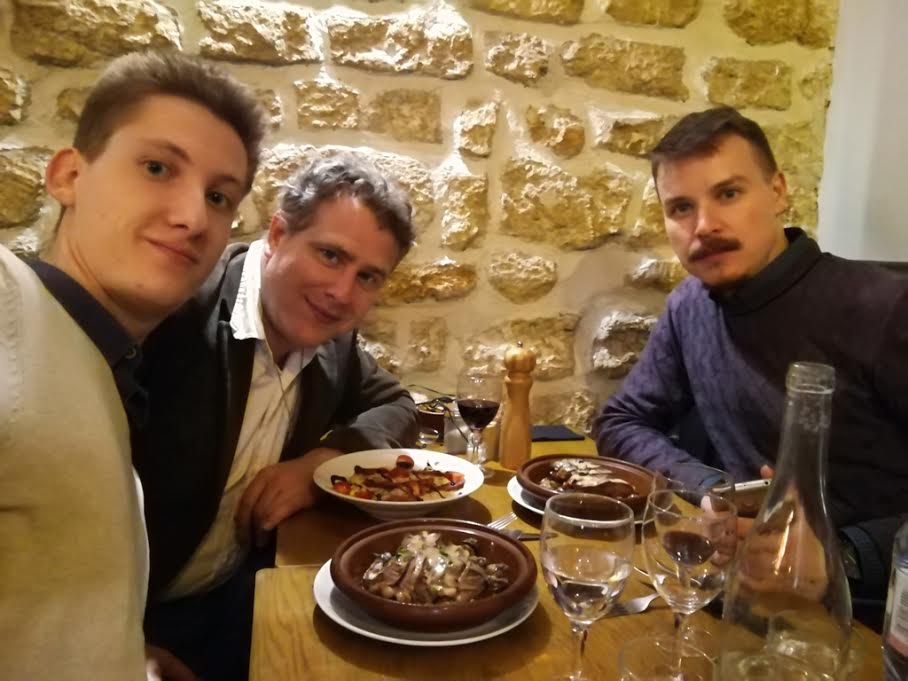 myxtramile's tweet photo. Petit moment détente à Montmartre la semaine dernière, après une journée de travail à @joinstationf avec notre collègue Alexey qui a fait le déplacement depuis la Russie.
#Startup #StationF #Paris #Montmartre #Xtrateam https://t.co/N1xmITR1yX
