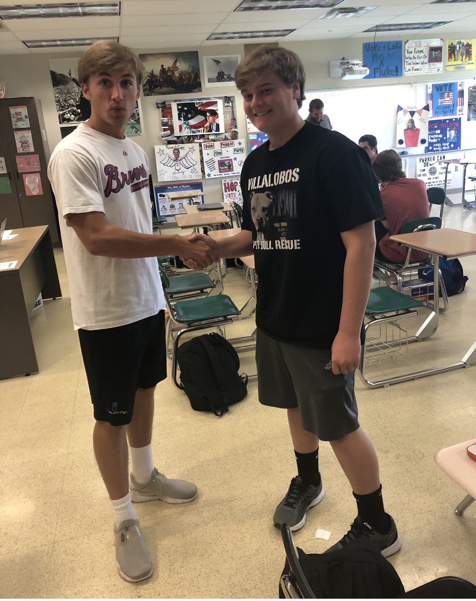david4prez1's tweet photo. is that @brandoninfante4 ? a former presidential candidate???? i am honored to share with everyone, a picture of David Santisi elaborating with Mr.Infante on his ideas for his presidential campaign! https://t.co/nTSzIRyirT