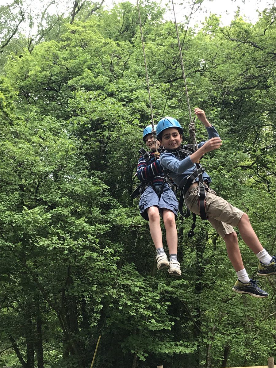 fulham_school's tweet photo. Fearless Year 4s! #fpsyear4 https://t.co/sra9TyFI12