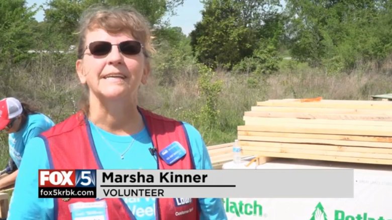 HFHSpringfield's tweet photo. Local @Lowes employee, Marsha, #volunteered to support @HFHSpringfield's #NationalWomenBuildWeek! Find out why Marsha #volunteers - πͺπ‘π οΈ @Lowes @Habitat_org #WomenBuild @Fox5KRBK @voiceofbrennon https://t.co/DKjzFbRVGU https://t.co/TqYtfA1iep