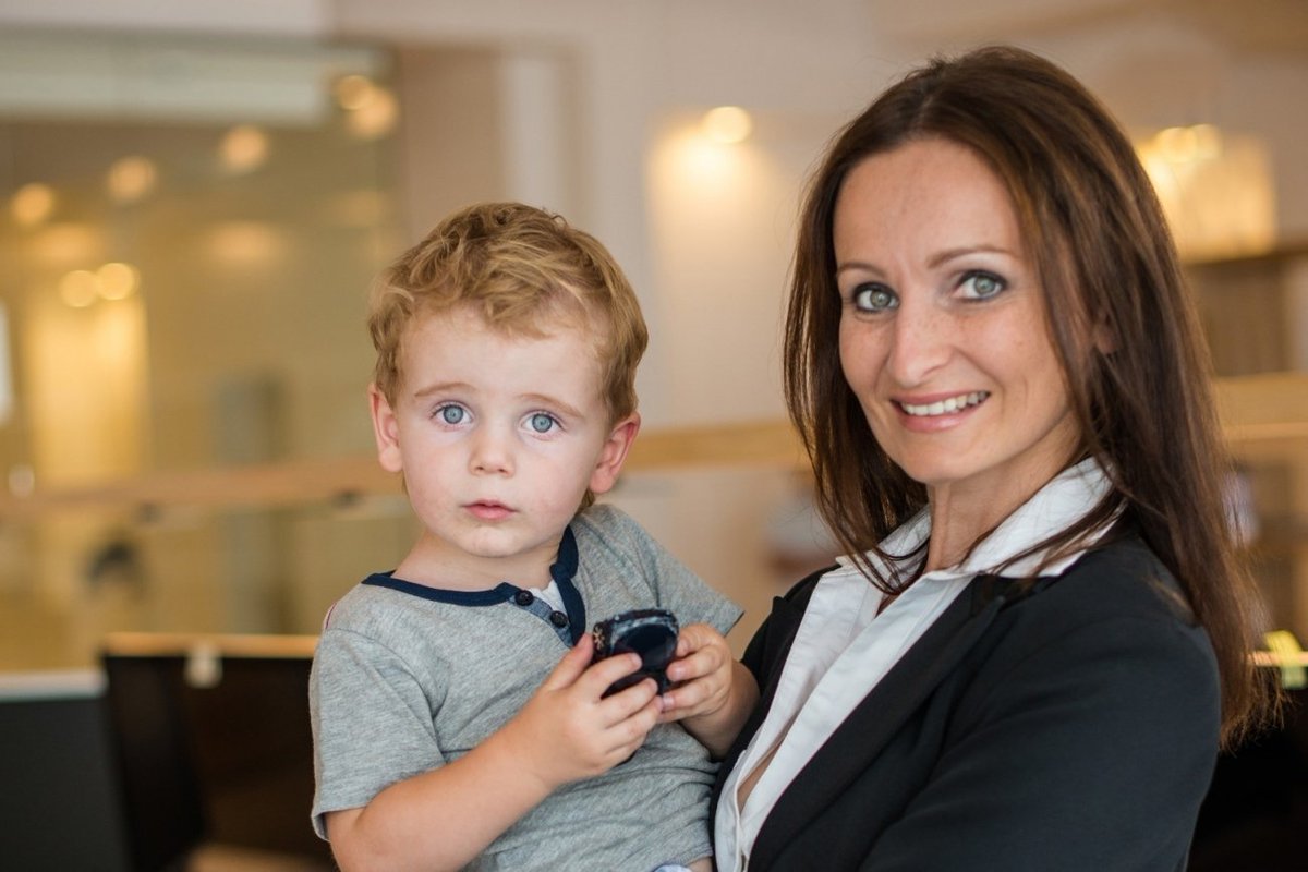 TheCubicleChick's tweet image. Five Tips on How to Achieve Success as a Mompreneur dlvr.it/QSr6rj