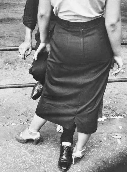 NowaPoezja's tweet photo. A ptaki? Złudzeń nie miej wcale:
wczoraj widziałam, jak na niebie
pisały jawnie i zuchwale
to imię, którym wołam ciebie.
#Szymborska #NowaPoezja https://t.co/TKCSjhNb5G