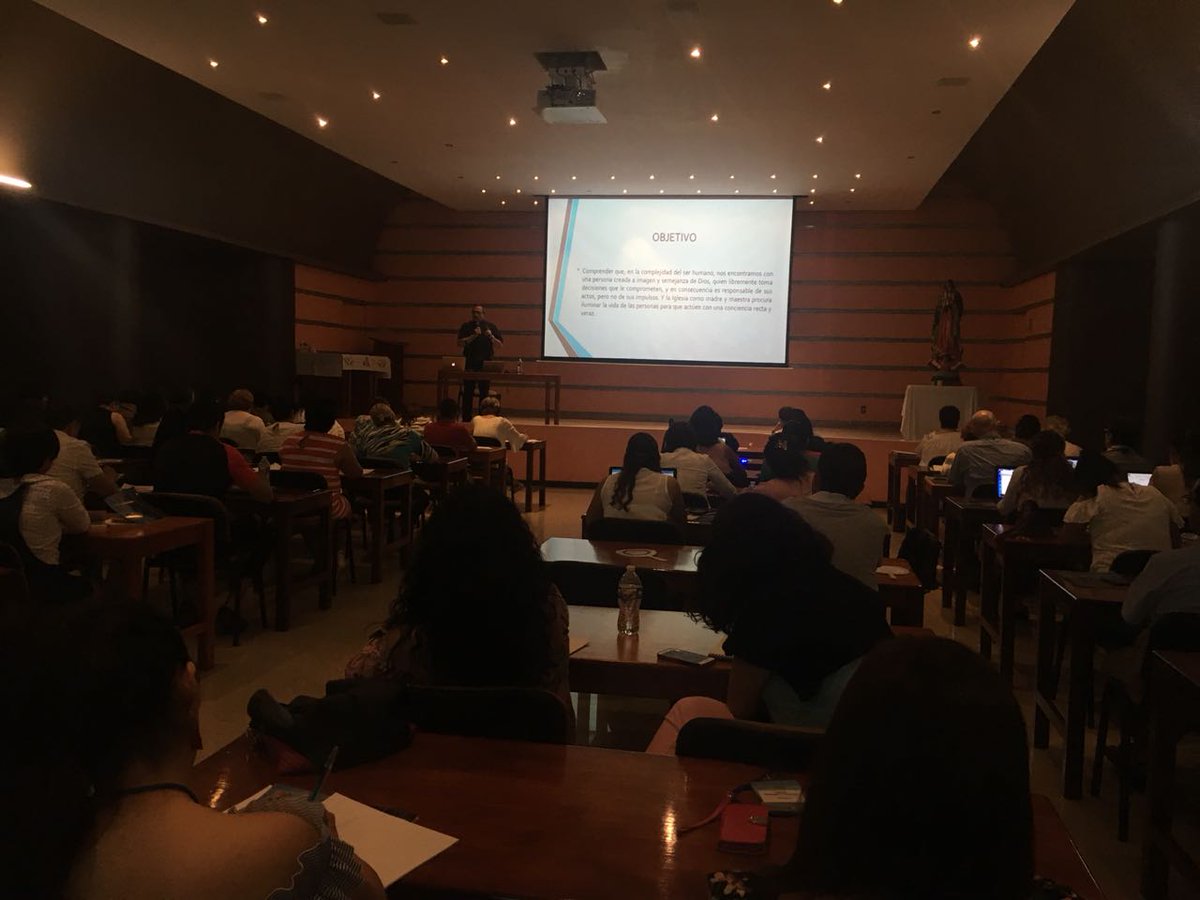ALMASac's tweet photo. Esta semana parte del equipo de Almas participando en el Encuentro Nacional de Psicólogo #Osmex en Coatzacoalcos, Veracruz. https://t.co/YPY9DjG8I0