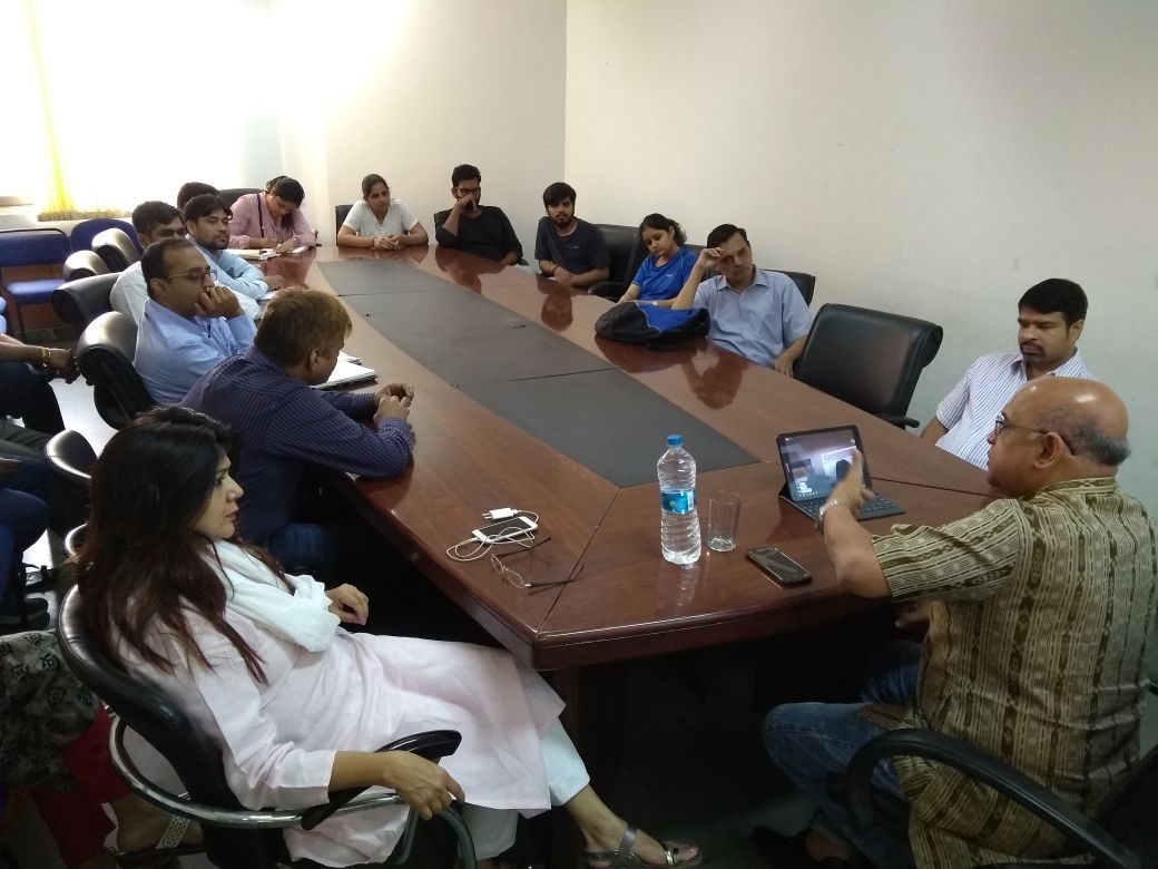 ProfRekhaSaxena's tweet photo. An insightful &amp; analytical lecture delivered by @SandeepShastri2 on Karnataka's Elections. It provided adequate understanding to what would be the possible outcome. #CFRG https://t.co/4oOXOdtlvv