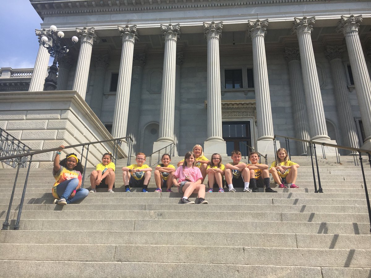IAMJHENDE's tweet photo. We had such an awesome field trip to The SC State House #historylive #scgovernment #lovescschools @SCStatehouse @TEAMFMES https://t.co/OHGIu15nbF