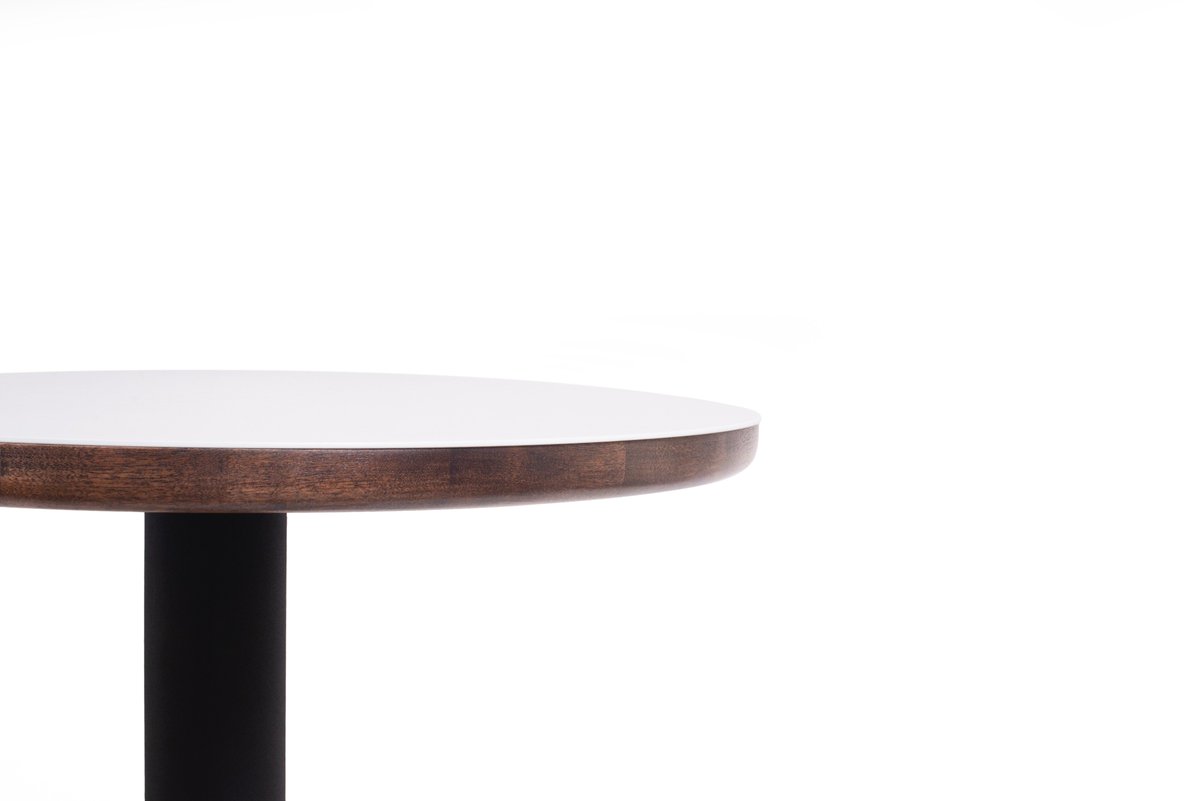 mshivelydesign's tweet photo. New series of walnut table tops coming soon!

#furnituredesign #furniturebuilders #woodworking #walnut #marble #interiordesign https://t.co/rfVRuZLrGd