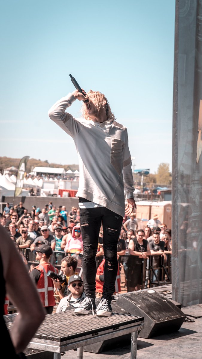 designedxdevin's tweet image. ✖️✖️wear something you’re proud of ✖️✖️ snow hoodies ✖️✖️officially out ✖️✖️ 📷 @jude_aotik