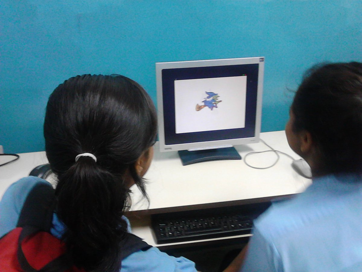 cbitfelixmanuel's tweet photo. Incentivando la lógica de programación para la robótica a través de scratch
#Miranda @Fundabit 
@vane_prieto 
@JauaMiranda 
@FundabitMirpz https://t.co/6h3MkuNwWD