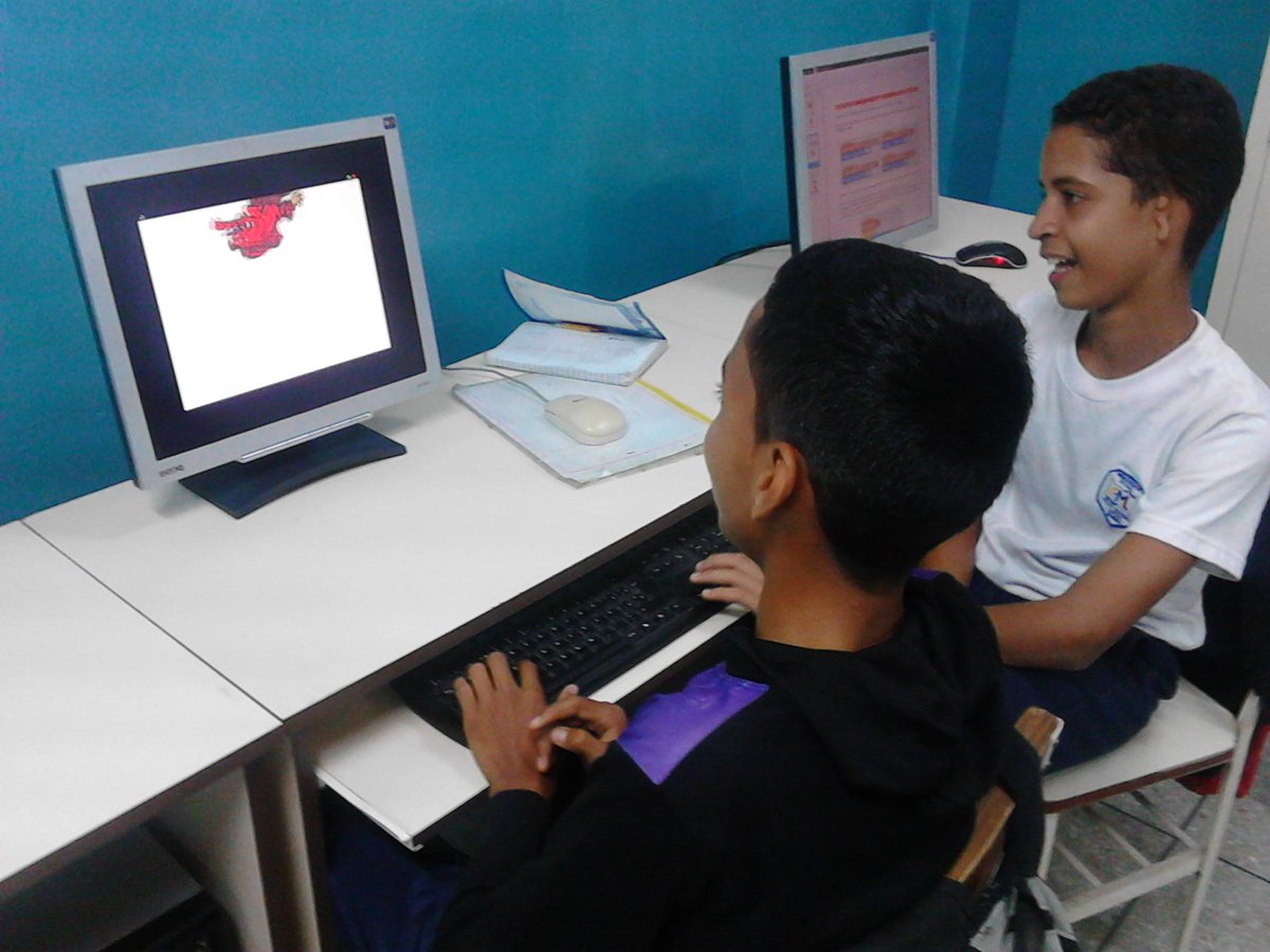 cbitfelixmanuel's tweet photo. Incentivando la lógica de programación para la robótica a través de scratch
#Miranda @Fundabit 
@vane_prieto 
@JauaMiranda 
@FundabitMirpz https://t.co/6h3MkuNwWD