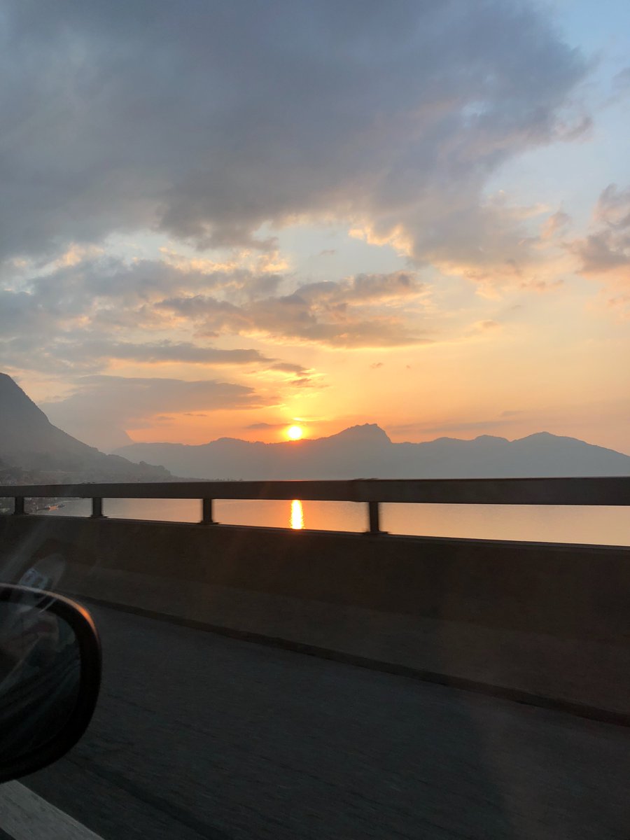 Iliandir's tweet photo. Love living in Switzerland- making the 'casual' trip to Tuscany possible 😂 #lovinglife #swisslife #italianweekend https://t.co/YbfdWCG9y7