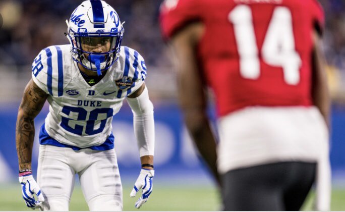 its_e3's tweet photo. Blessed to receive my first offer from Duke. #DukeGang #GoBlueDevils 🙏🏻 https://t.co/600TRKs1MF