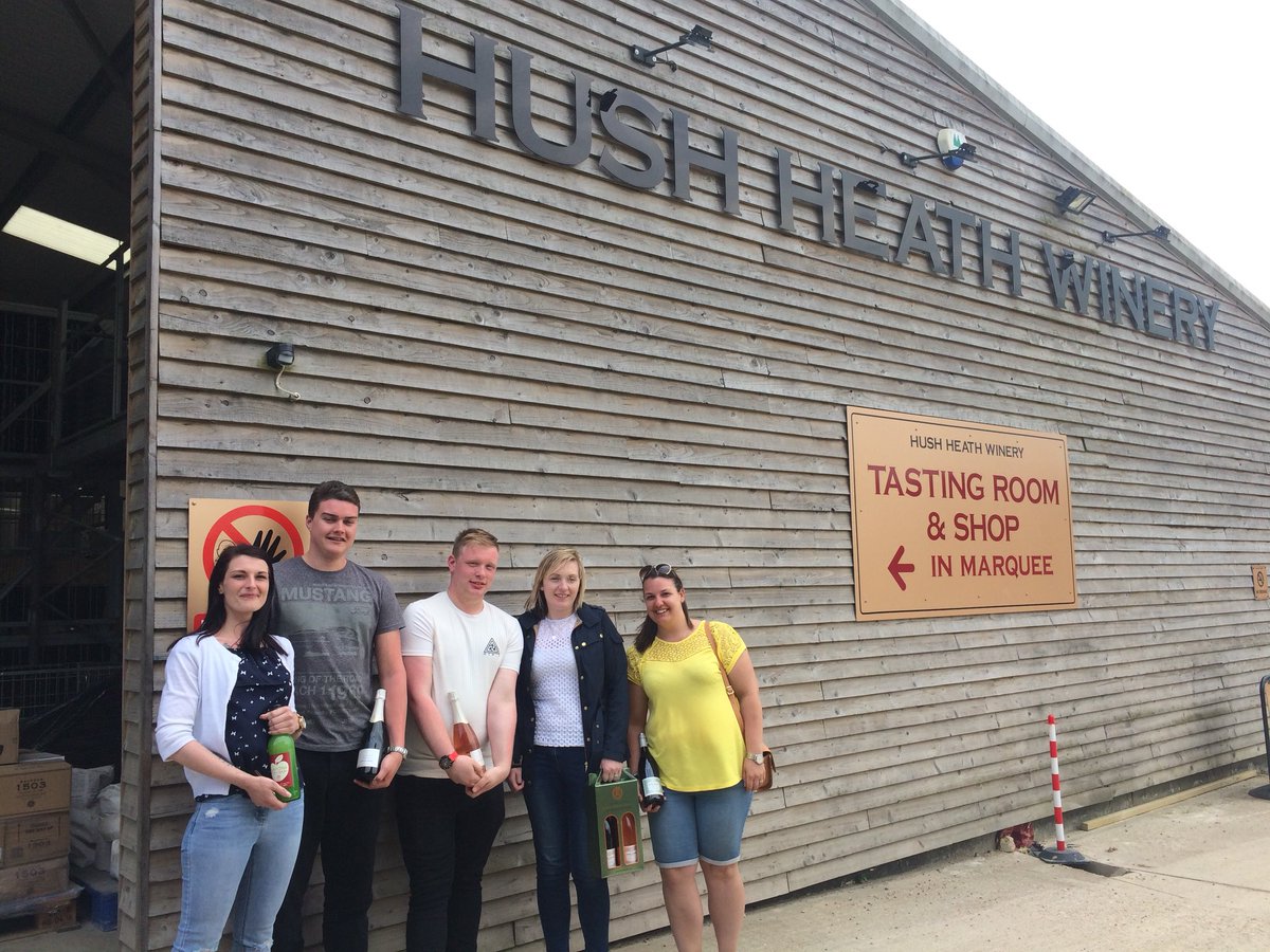 CoralCasemore's tweet photo. We all had such an amazing day on the estate today! Thanks for having us! @HushHeath @jenhopley @decwilkins https://t.co/aYZ9oalWv6