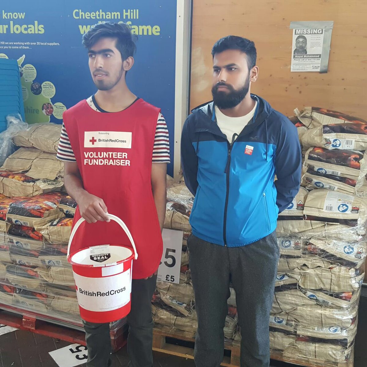 AMYA_DarulAmaan's tweet photo. Our volunteers collecting #charity for @BritishRedCross at @Tesco at Cheetham Hill Road #Manchester https://t.co/dL444ZYpTQ
