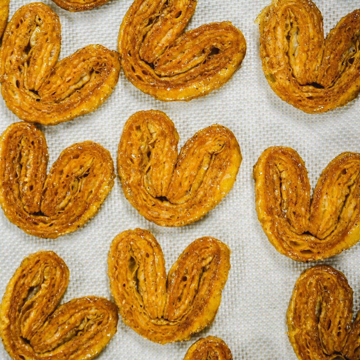 Vaucluse's fresh, house-made breads, pastries &amp; sweets- what could be better? Vaucluse's fresh, house-made breads, pastries &amp; sweets in the comfort of your home. Visit our website to view Boulangerie V's full menu and place an order today