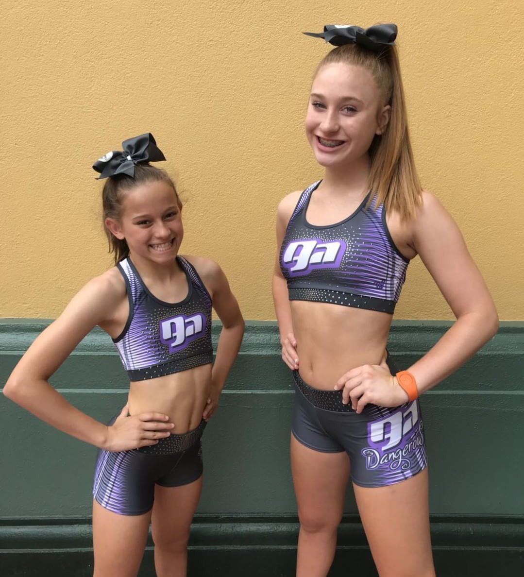 VASF_Updates's tweet image. The competition might be over, but we’re not done showing off all the Summit styles! Check out 3️⃣ of @georgiaallstars’ looks for #TheD2Summit18!