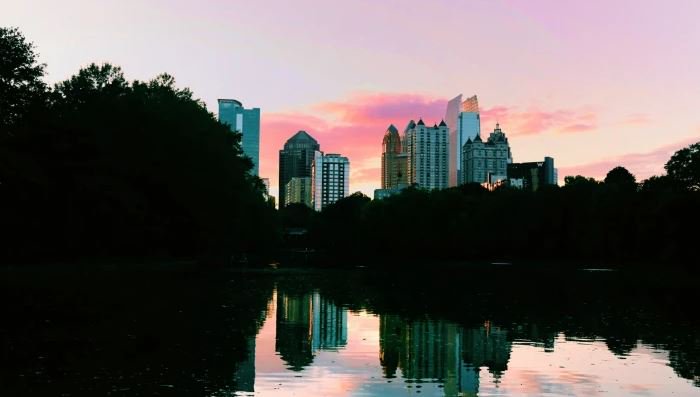 TheSpaceShops's tweet image. Whether you’ve just moved to the area or you’ve been here for ages and are in need of some exploring, we’ve got you covered with these top kid-friendly summer activities in metro Atlanta.
spaceshopselfstorage.com/blog/best-kid-…