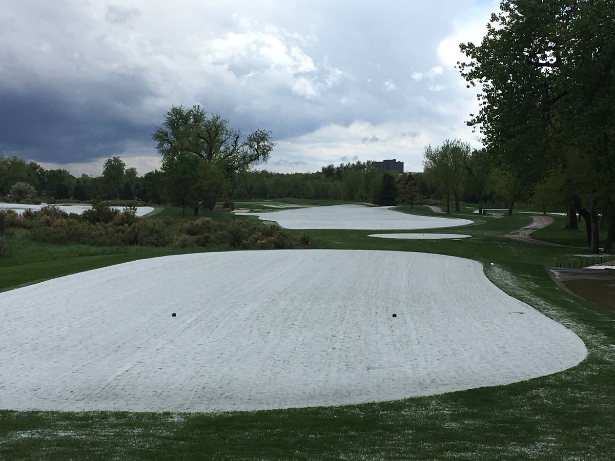 .80” in 20 minutes with some hail. 😣😣😣 #MotherNatureIsAndAlwaysWillBeUndefeted