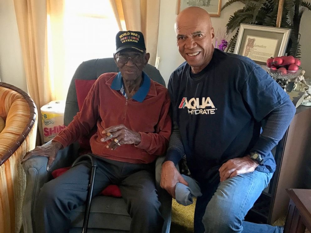 Richard Overton, the world’s oldest living World War II #veteran, turned 112 years old this past Friday. Happy belated birthday, Richard! bit.ly/2wHKjHo #MondayMotivation #seniors #celebrate
