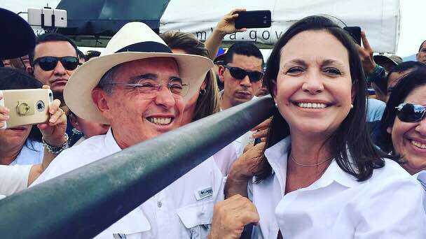 MariaCorinaYA's tweet photo. Mi agradecimiento y el de Venezuela a los expresidentes y congresistas colombianos comprometidos con la derrota de la tiranía y un futuro brillante para nuestras naciones. 

@AndresPastrana_ @AlvaroUribeVel @mluciaramirez @PaolaHolguin https://t.co/TmQmhkye1K