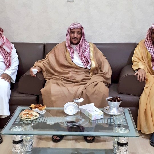 QHailOrg's tweet photo. جانب من زيارة فضيلة الشيخ حمد بن عبدالله الحمد للجمعية واطلع الشيخ على أعمال وإنجازات الجمعية ، ومن جانب آخر قام الشيخ بزيارة للأقسام ومعهد الإمام حفص  #تحفيظ_القران_بحايل https://t.co/kpO0xyuFDZ