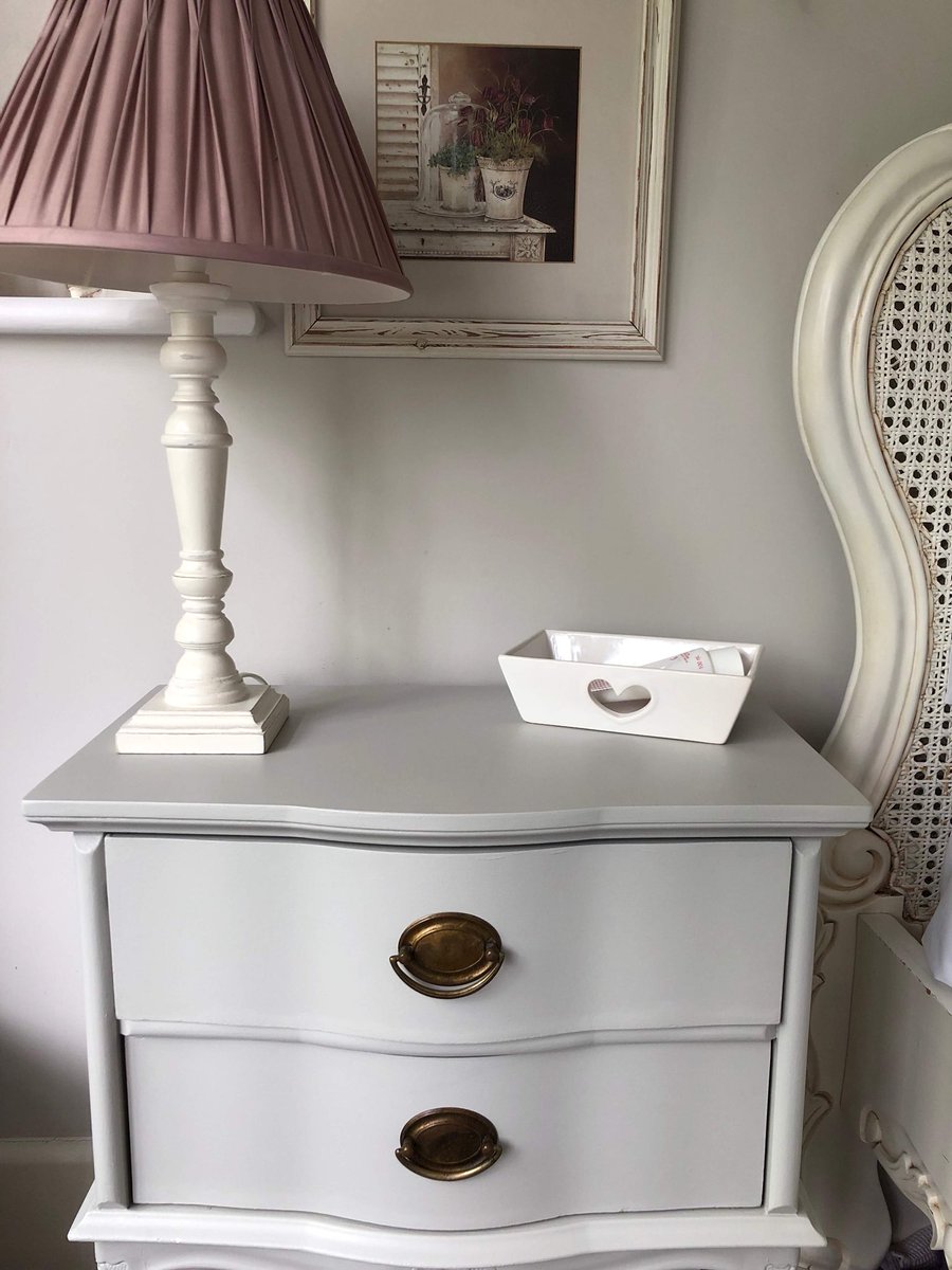 lovedbylottie's tweet photo. Cherylโs bedside tables were warped and bubbled after years of use.
I even surprised myself when I managed to sand the warped wood to smooth and useable again! A fabulous refresh and re-lease of life! ๐๐๐จ#wilmslow #lovepaint #RecycleReuseRelove https://t.co/eQve2JJGgU