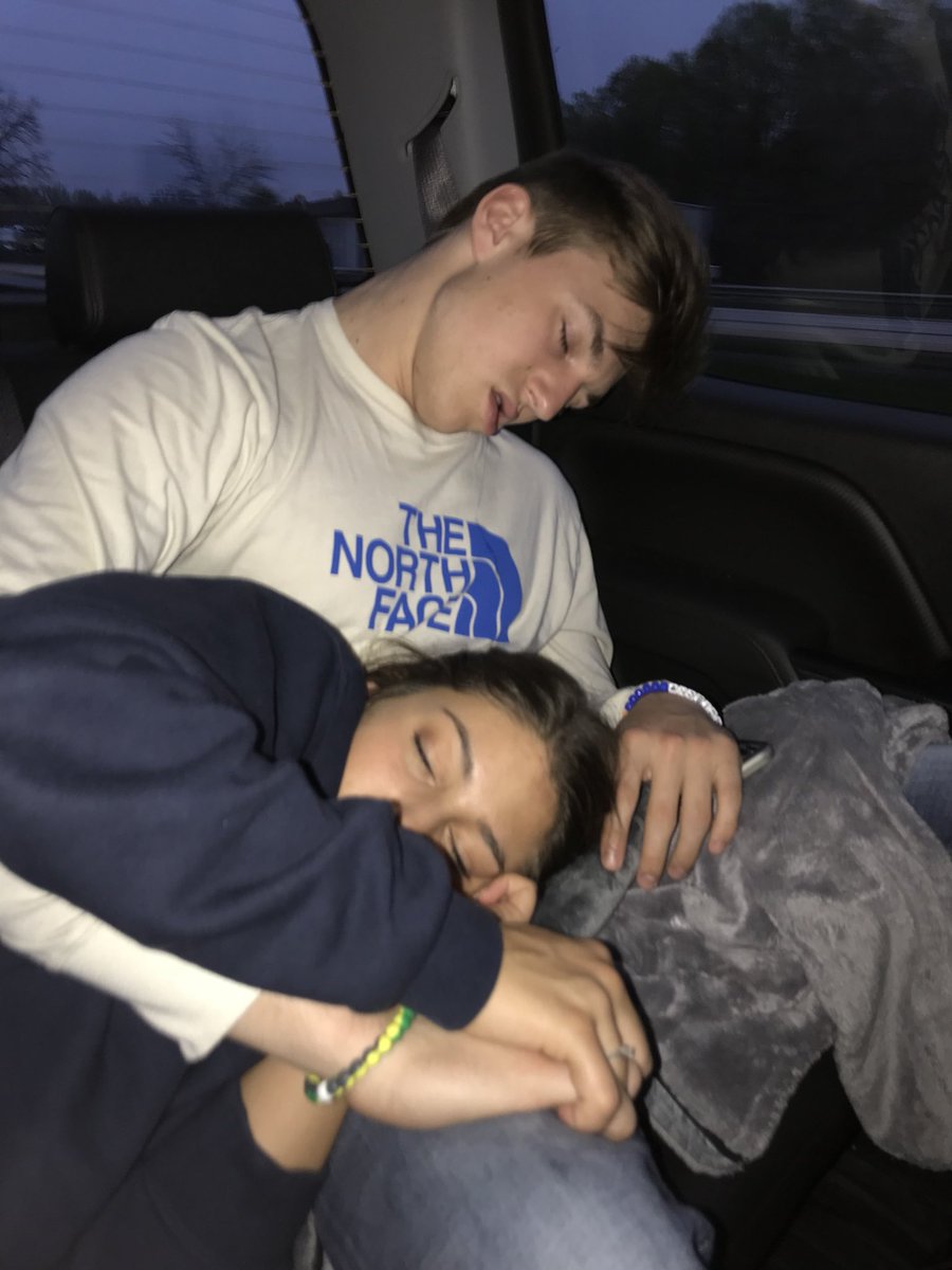 Strauss™ tweet media