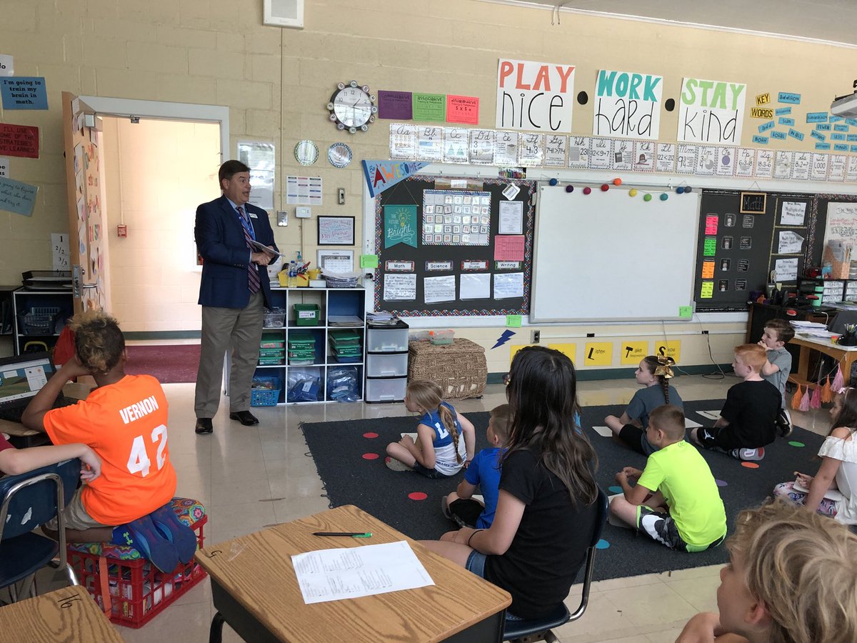 New Vision School tweet media