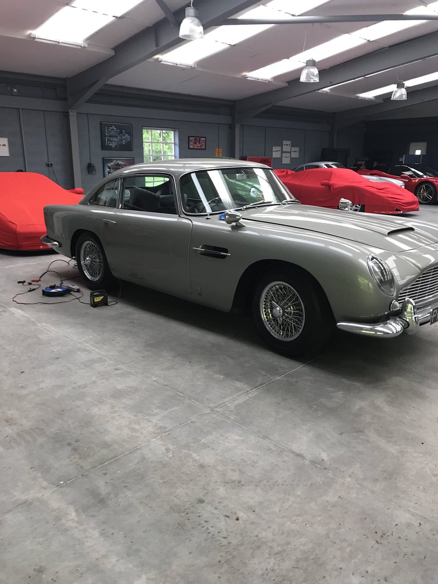 RubystoneRed's tweet image. Pretty little thing