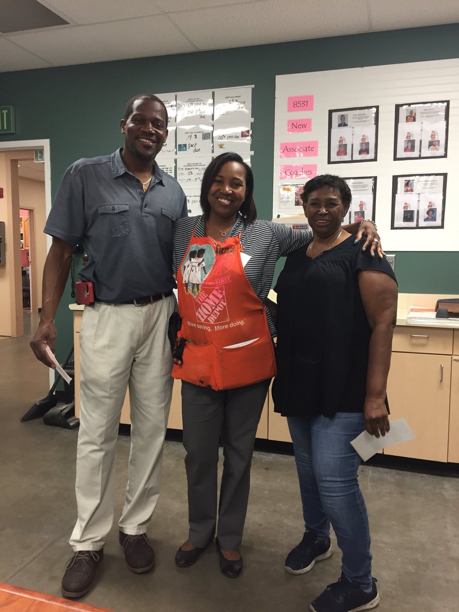 Alfonzo &amp; Elrita made a successful low country boil happen today at <a href="/8531_Homedepot/">Palatka Home Depot</a>! Crabs, shrimp, crawfish, potatoes, corn and missing something. Delicious and great teamwork. Thx guys for the fun and food and thx to the store for the credit! <a href="/HDRessie_8531/">Therese</a>
