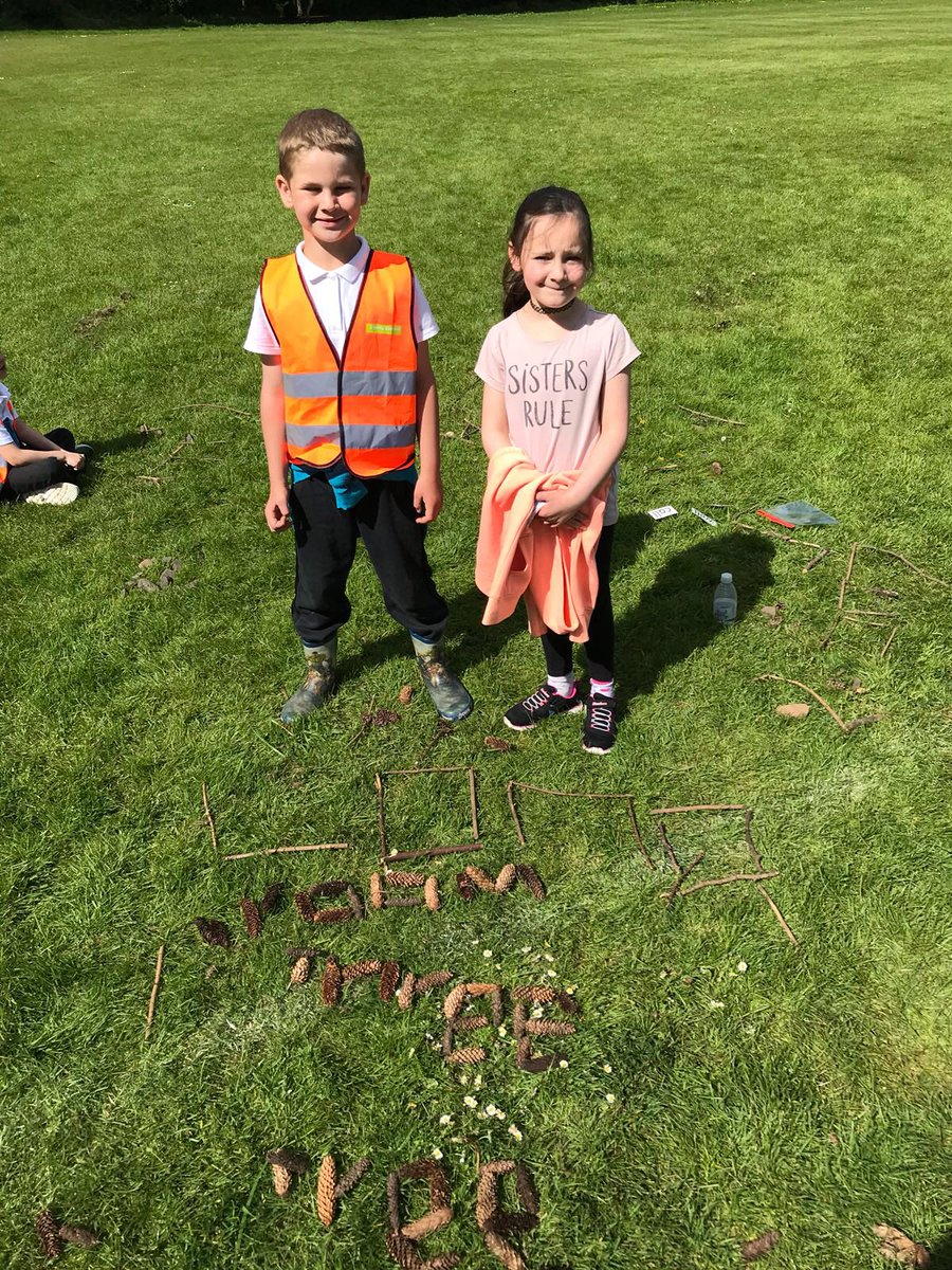 KincaidstonPS's tweet image. The sun was shining brightly for P1/2 and P2 today at Rozelle.Lots of fun activities outdoors learning about the environment #outdoorlearning #sunshine #localenvironment ☀️🐞🌿