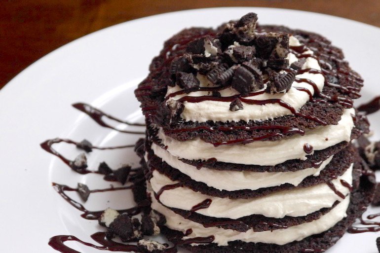 Sweeten up your morning with these <a href="/Oreo/">OREO Cookie</a> cookie #pancakes! #foodie #sweettooth ht.ly/2b6q30jZLcx