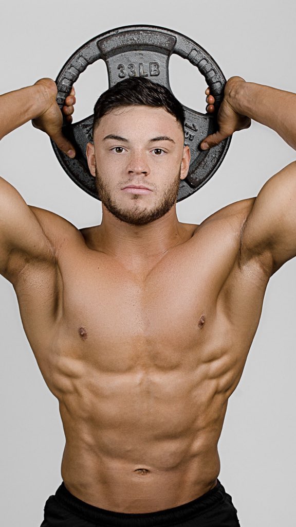 Fitness photoshoot with Callum! Dm me for bookings
#fitness #fitnessmodel #fitnessphotography #miamiprouk #miamipro #liftthecity #bodypower2018 #bodypowerexpo2018 #leanactive <a href="/leanactive/">lil.bummmy</a> #bodybuilding #crewe #nantwich #gym #gymshark #100fitness #gymmotivation #physiquecompetitor