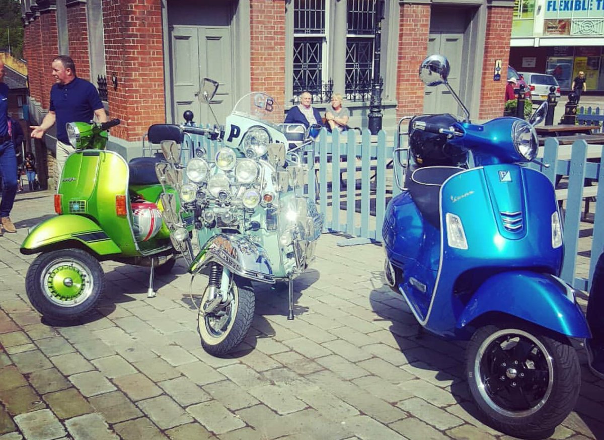 ShakeBatterRoll's tweet photo. ......and a few more Scooters at Stockport @Vintage_Village!π― #ModMayFair #ModFair #Mods #Scooters #ScooterMania #VintageVillage #Stockport #StockportVintageVillage #StockportMarketPlace #StockportOldTown https://t.co/w3Z30CRuo3