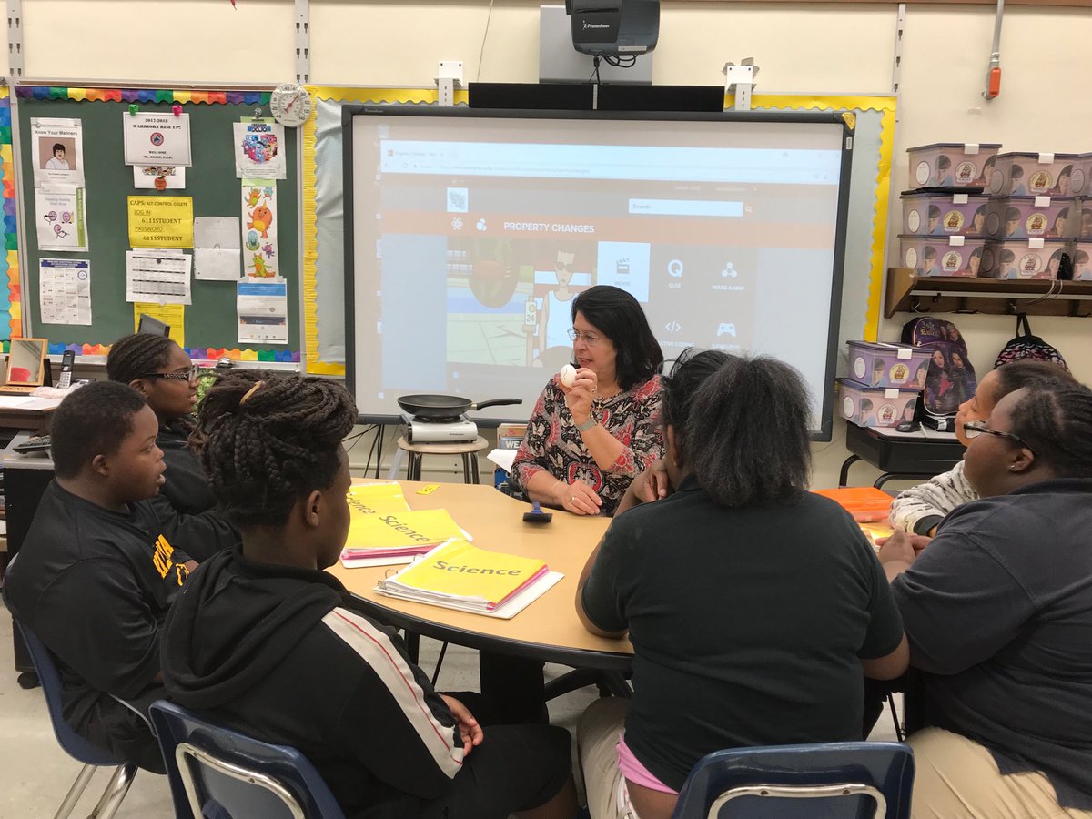 CutlerBayMiddle's tweet photo. Ms. Deliz working on a science project with her class.   @MDCPSSci https://t.co/gUfyrTrx4A