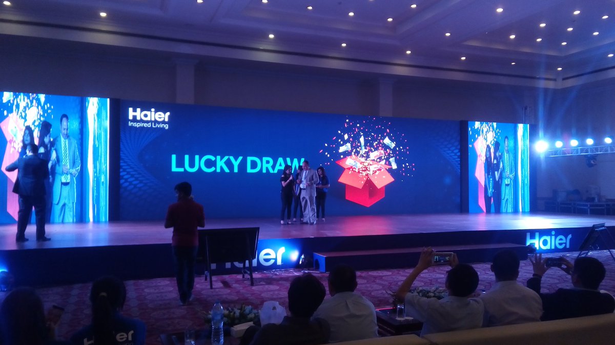 WordsByImran's tweet image. Mr Durrani announcing the lucky draw winner&apos;s.
#BlueTurbo
#SmartTouch
#Freshness
#1HourIcingTechnology
