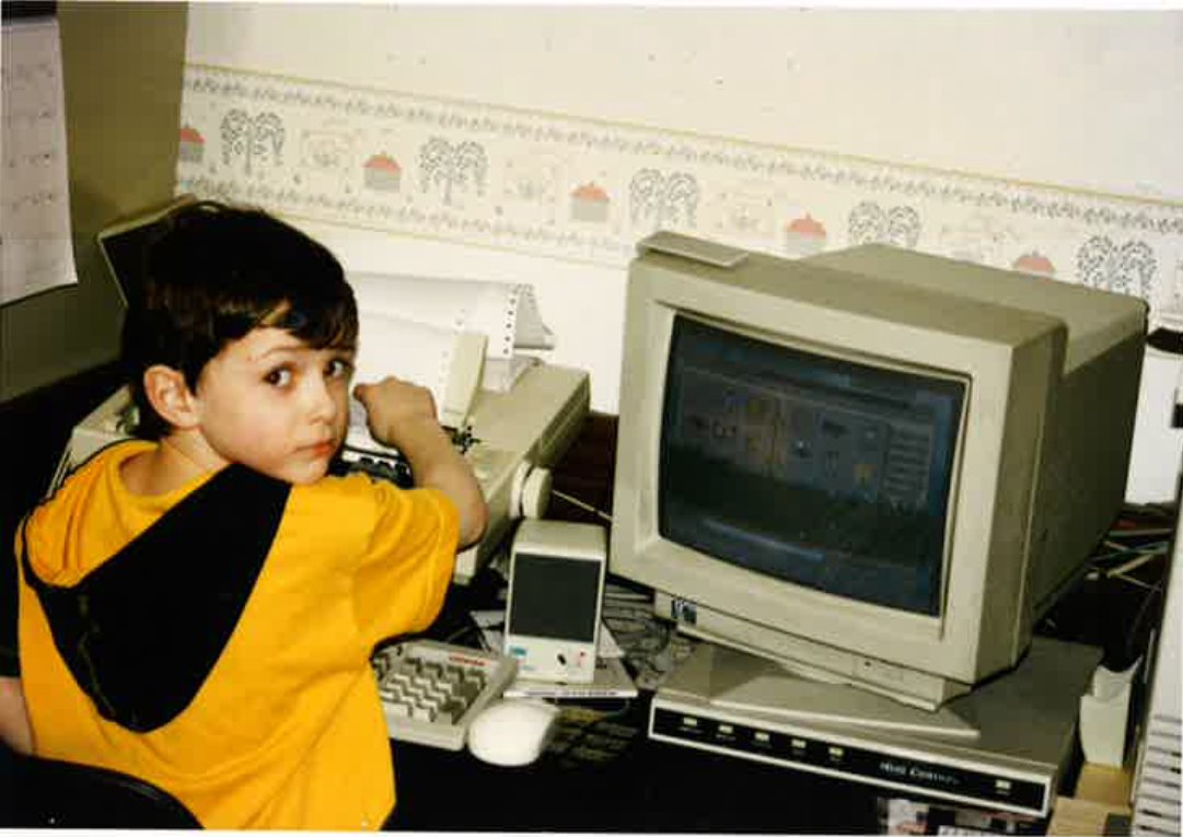 fitzmaro's tweet photo. @CaseyNewton @karaswisher Hello from 1993! My middle-class, sales-working parents paid a "computer tutor" $20/week to teach my siblings and I how to use a PC. "Computer Chris" successfully got me into a lifelong passion that is the backbone of my career #TyChris #nerdy https://t.co/HjBRk3aqnJ