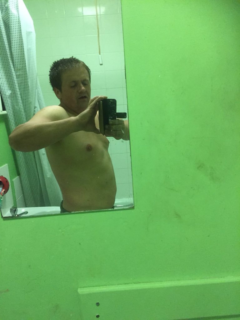rickycope0714's tweet photo. 5 stone down since 17th April determination is key #spirehealth #Southampton https://t.co/VDrGAs189b