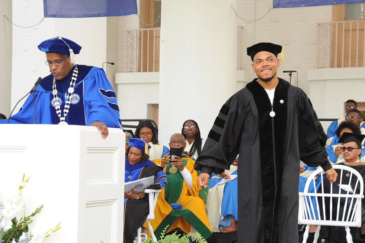 HipHopPrez's tweet photo. Chance The Doctor. #BlackBoyJoy @chancetherapper #DillardGrad18 https://t.co/DtDR9ps1vZ